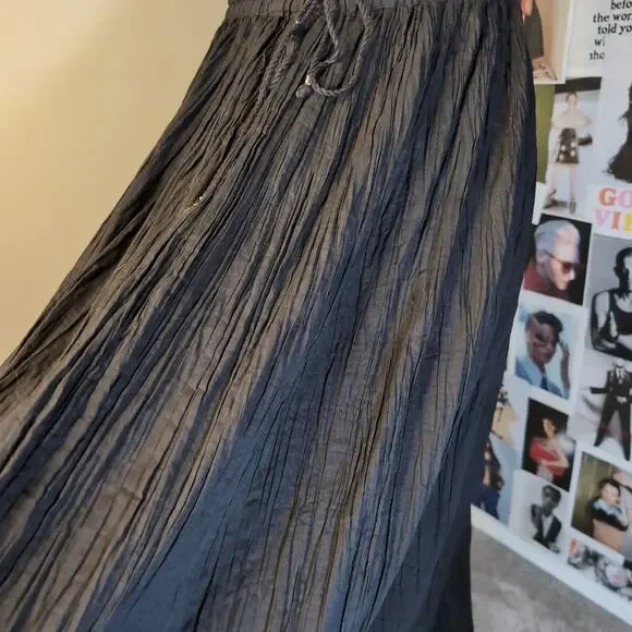 Vintage Gothic Maxi Skirt - Picture 3 of 6
